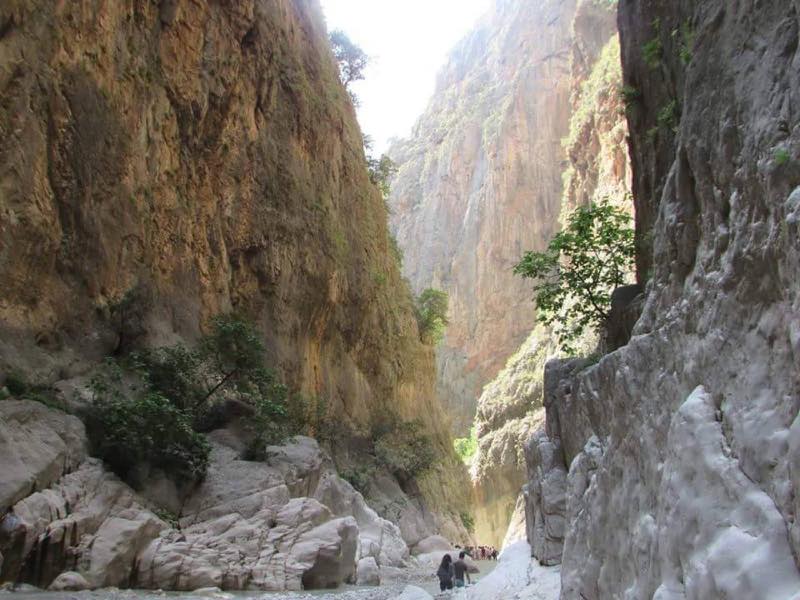 Walking the river inside Saklıkent gorge